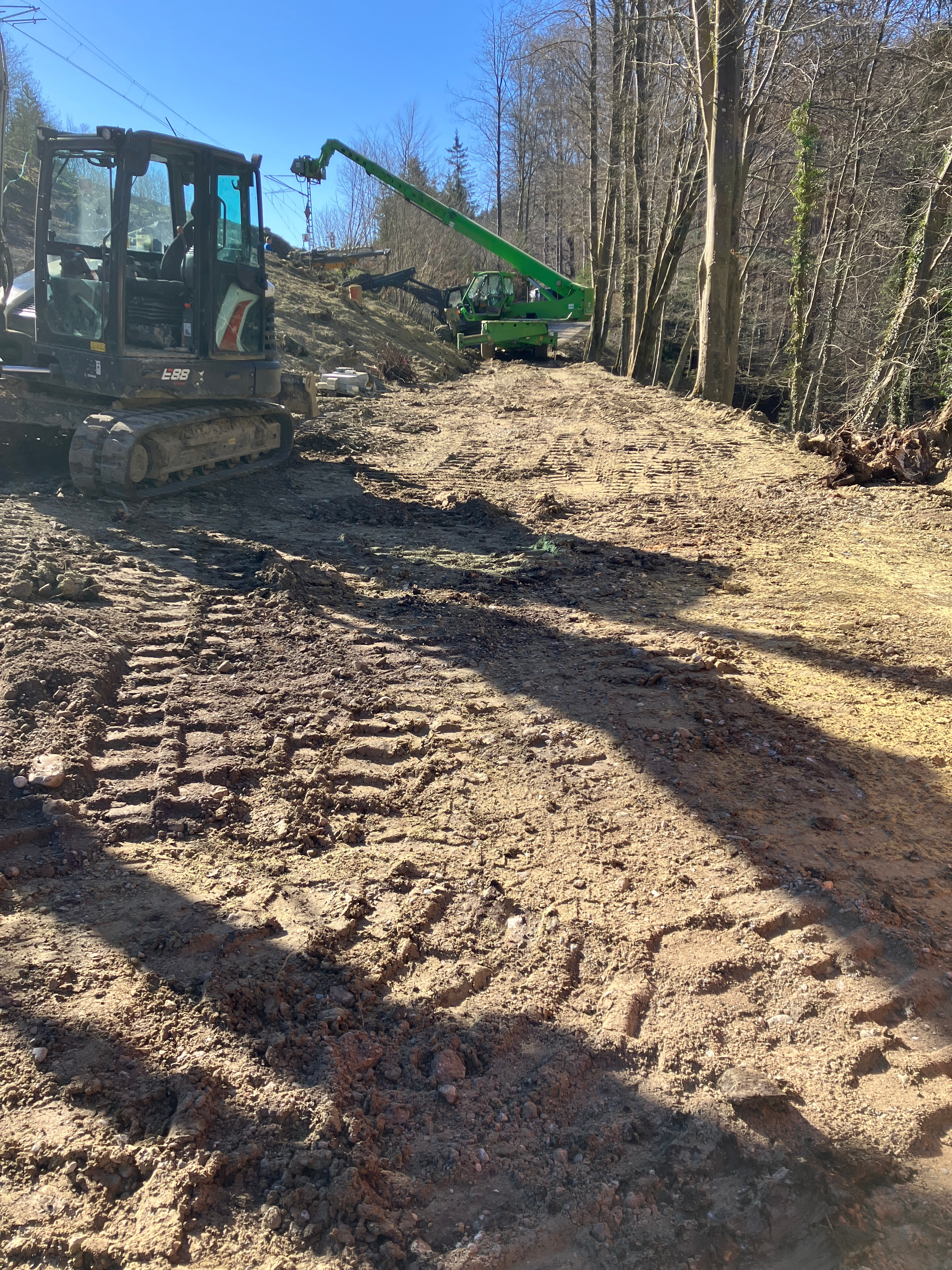 Höhenkirchner Straße 1